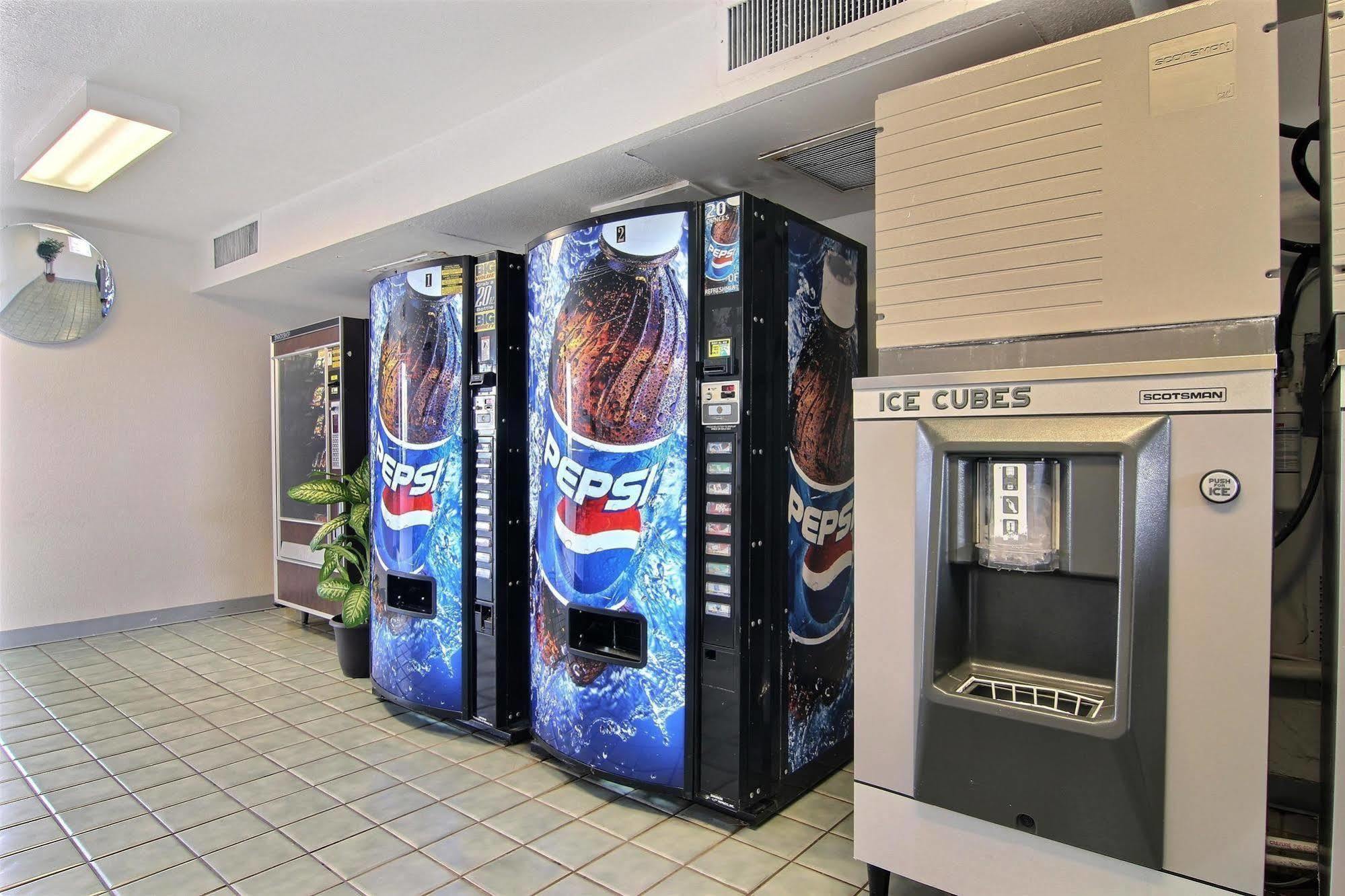 Motel 6-Tucumcari, Nm ภายนอก รูปภาพ